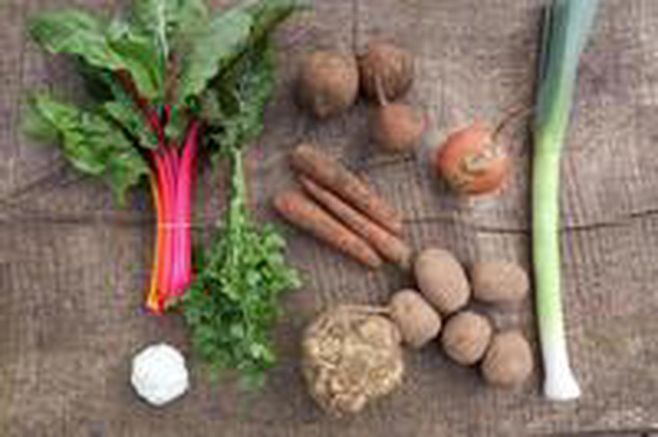 Small Seasonal Veg Box